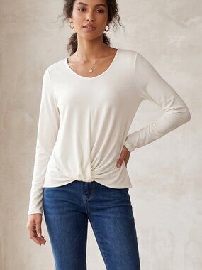 NWOT | Star Vixen Off-White Twist Front Knot Detail Long Sleeve V-Neck Top Large